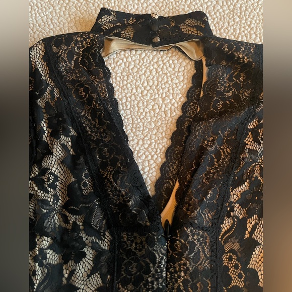 bebe Black Lace Nude Lined Choker Plunge V Long Sleeve Mini Dress Small - Picture 7 of 10